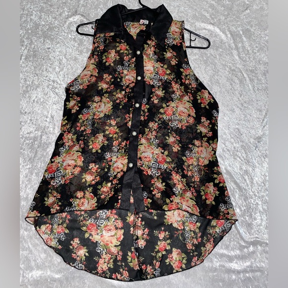 Discreet Tops - 4/$20 Open back sheer collared tank button up